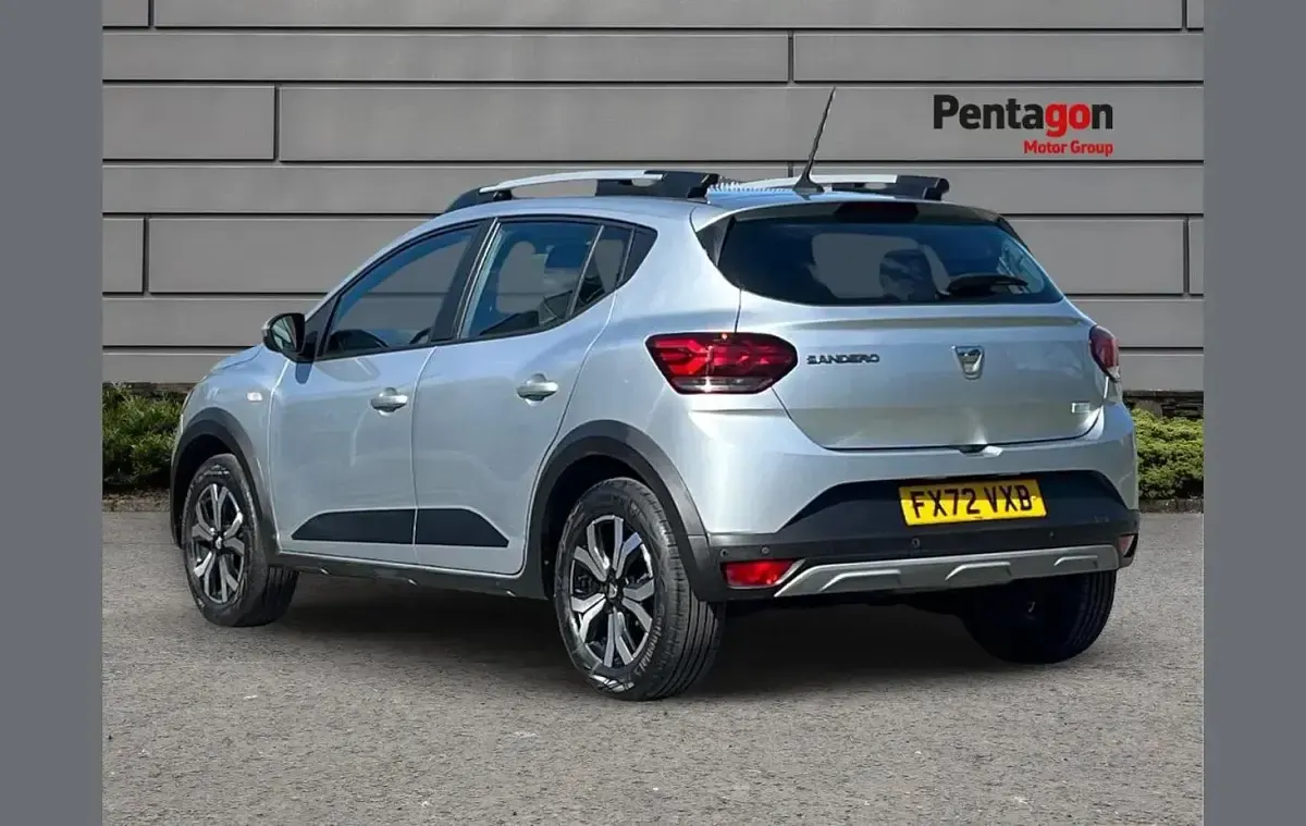Used Dacia Sandero Prestige 99 HP (72 kW) 2022 Grey SUV