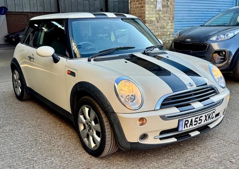 White Used 2005 Mini ONE Hatch Hatchback | £990 (Good price) - Image 1/4