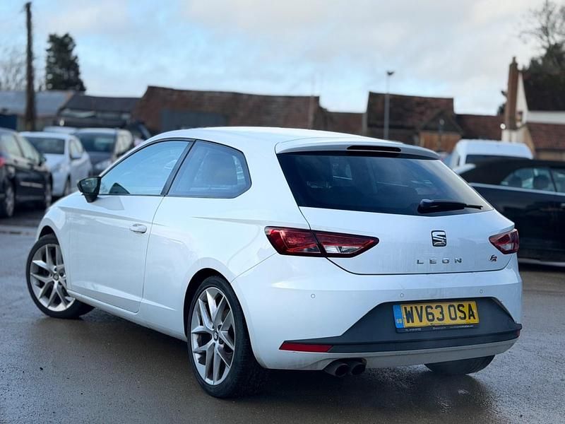 Used Seat Leon FR 2013 White Hatchback