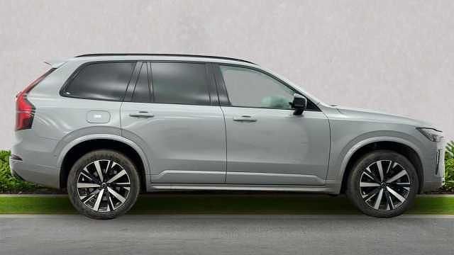 Used Volvo XC90 Plus 247 HP (181 kW) 2025 SUV