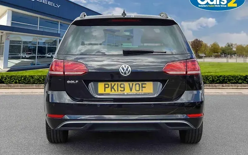 Begagnad VW Golf VII Match 116 HK (85 kW) 2019 Svart Kombi