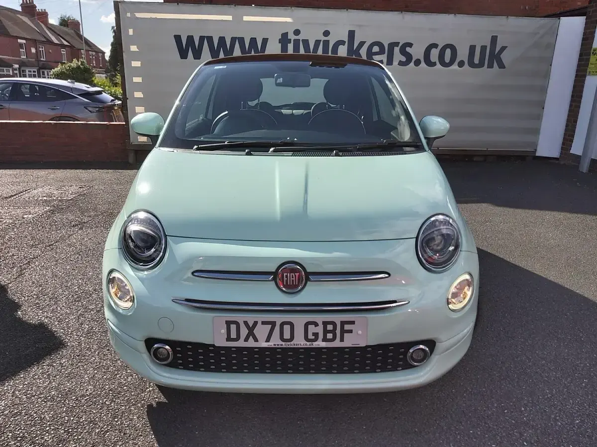 Used Fiat 500 Lounge 70 HP (51 kW) 2020 Green Hatchback