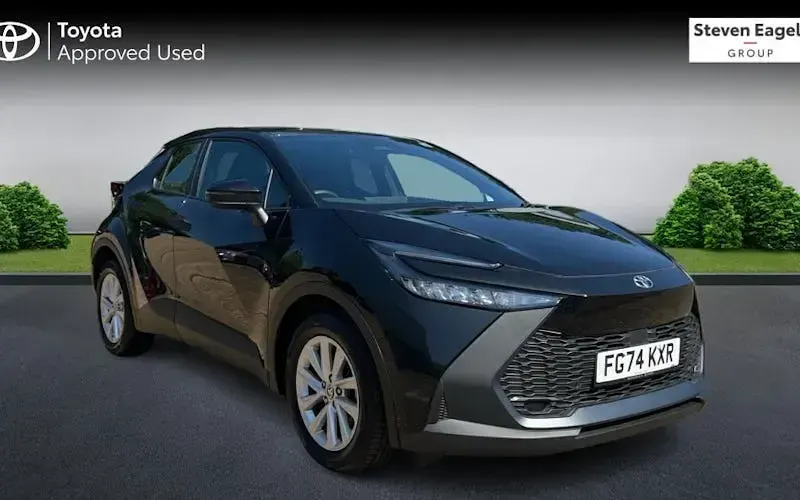 Used Toyota C-HR 140 HP (102 kW) 2024 SUV