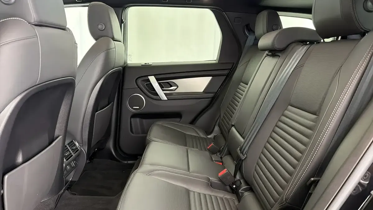 Used Land Rover Discovery Sport HSE Dynamic 204 HP (150 kW) 2024 Black SUV
