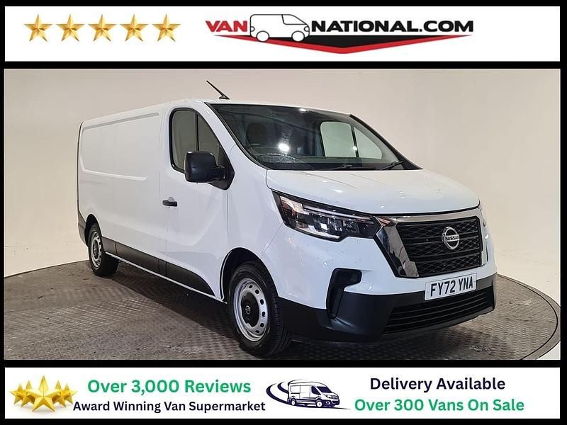 White Used 2022 Nissan Primastar Visia MPV | £13,490 (Fair price) - Image 1/3