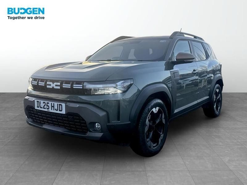 Used Dacia Duster Extreme 143 HP (105 kW) 2025 Green Hatchback