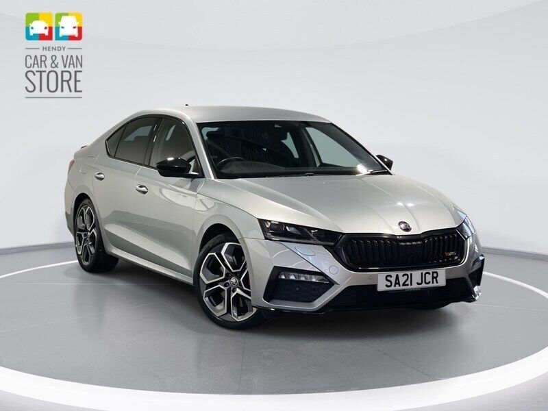 Silver Used 2021 Skoda Octavia vRS Hatchback | £21,899 (A bit pricey) - Image 1/4