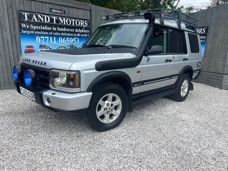 Silver Used 2003 Land Rover Discovery 2 SUV | £4,999 (Fair price) - Image 1/4