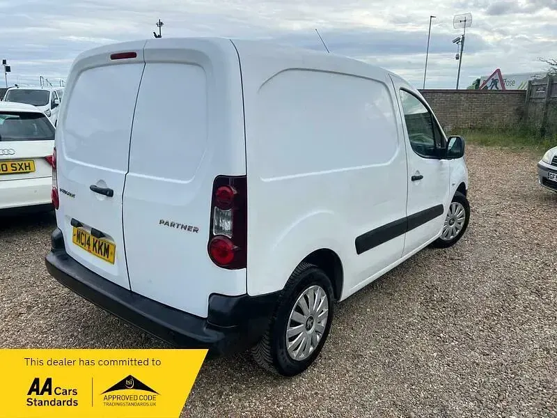 Used Peugeot Partner 2014 White