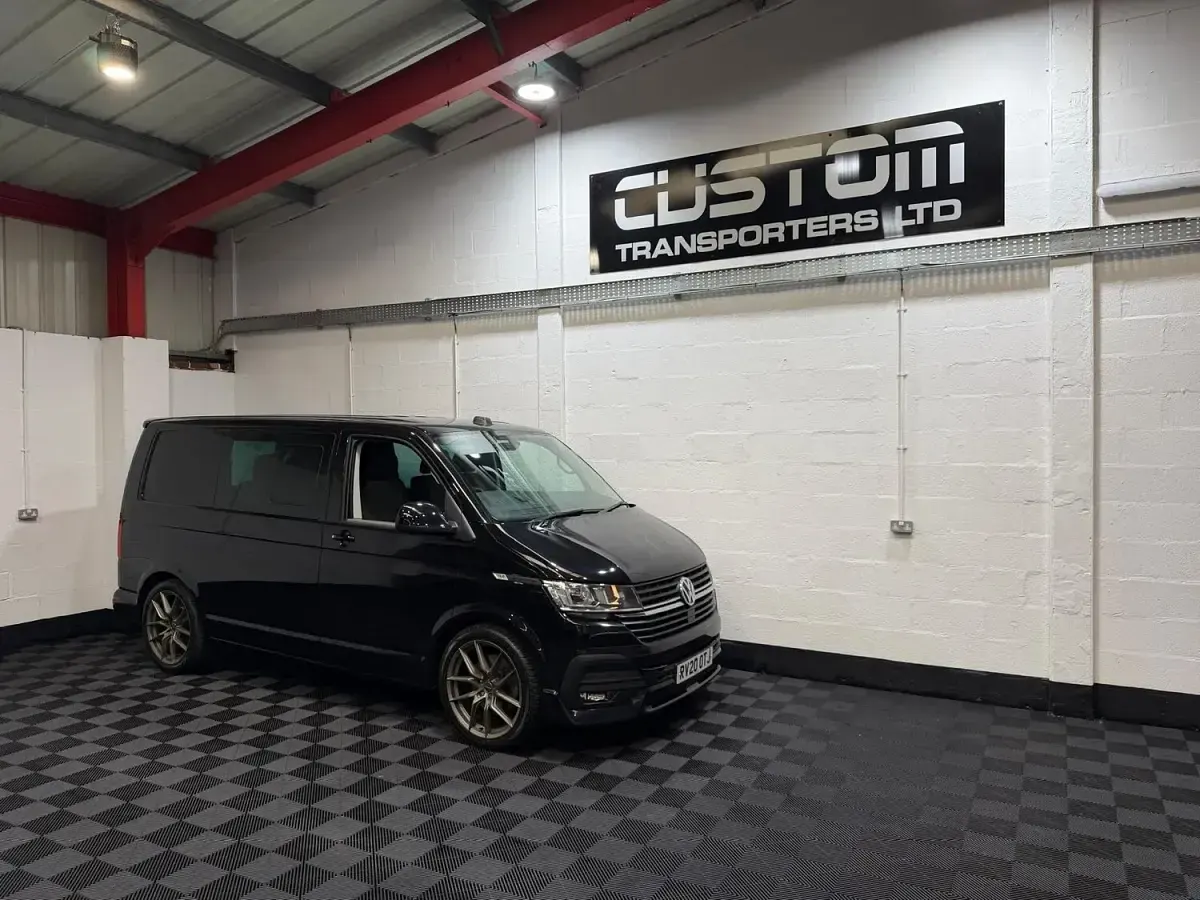 Used VW T6.1 Highline 150 HP (110 kW) 2020 Black Van