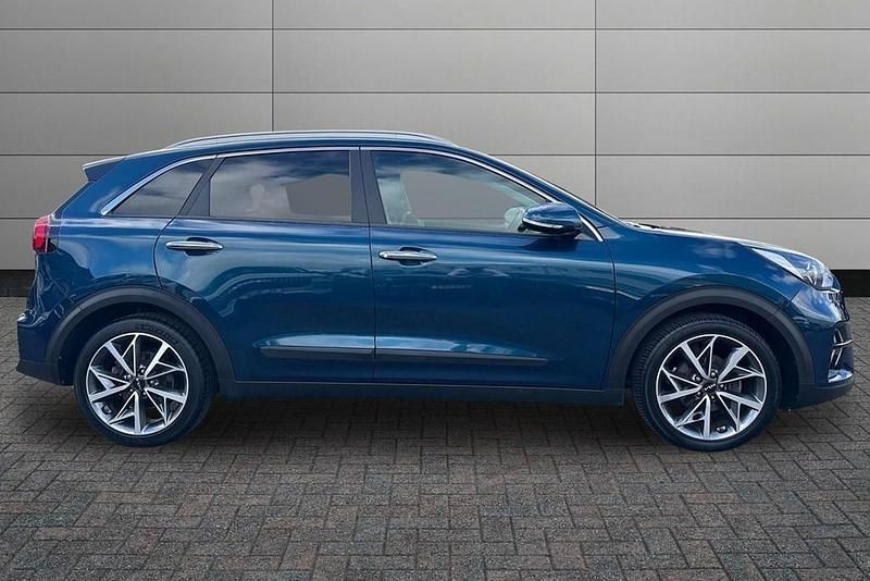 Used Kia Niro 2021 Blue SUV