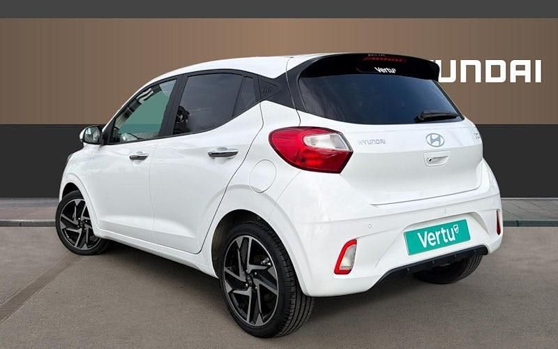 Used Hyundai i10 Premium 63 HP (46 kW) 2025 White Hatchback