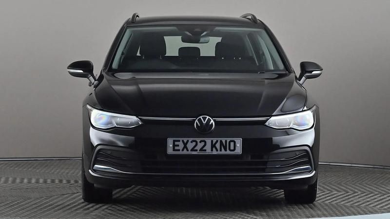 Used VW Golf VIII Style 130 HP (95 kW) 2022 Black Estate