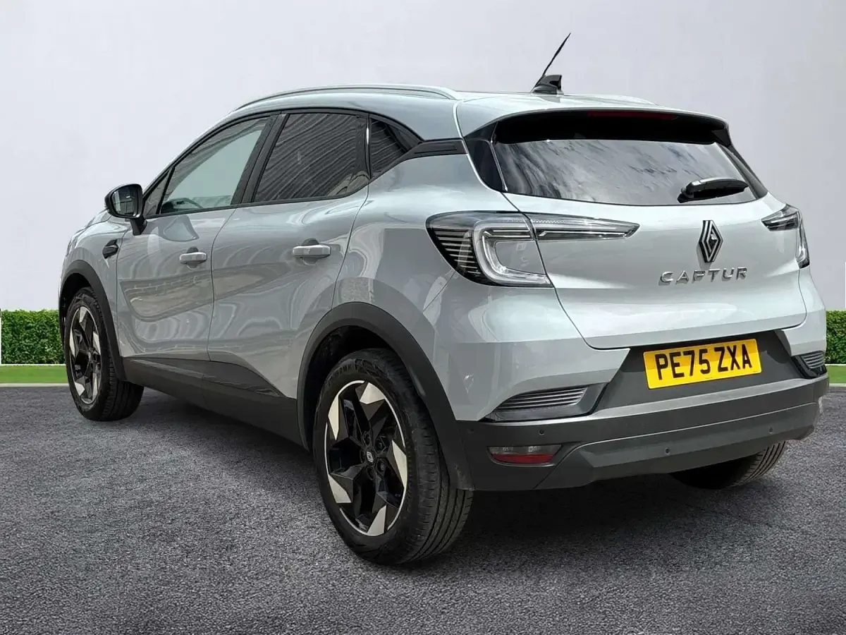 Used Renault Captur Techno 91 HP (66 kW) 2025 Grey  SUV