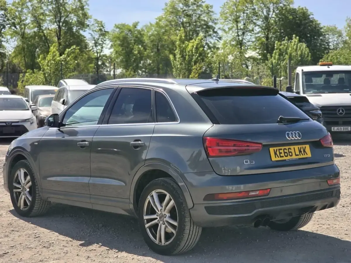 Second-hand Audi Q3 S-Line 150 CP (110 kW) 2017 Gri SUV