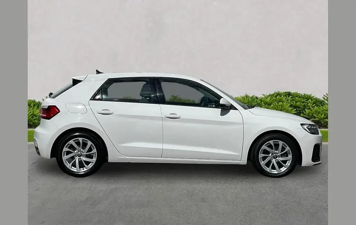 Używany Audi A1 Sport 116 KM (85 kW) 2019 Biały SUV