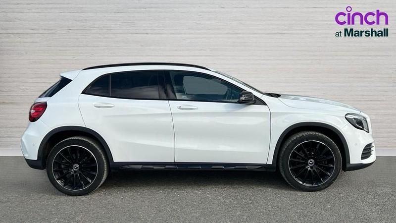 Used Mercedes GLA220 AMG Line Premium 177 HP (130 kW) 2018 White SUV