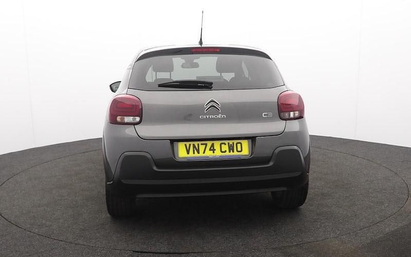 Używany Citroën C3 PureTech 110 KM (80 kW) 2024 Szary Hatchback