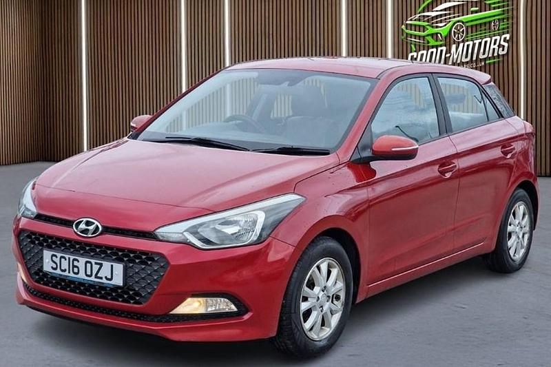 Used Hyundai i20 SE 84 HP (61 kW) 2016 Red Hatchback