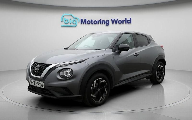 Used Nissan Juke N-Connecta 114 HP (83 kW) 2023 Grey SUV