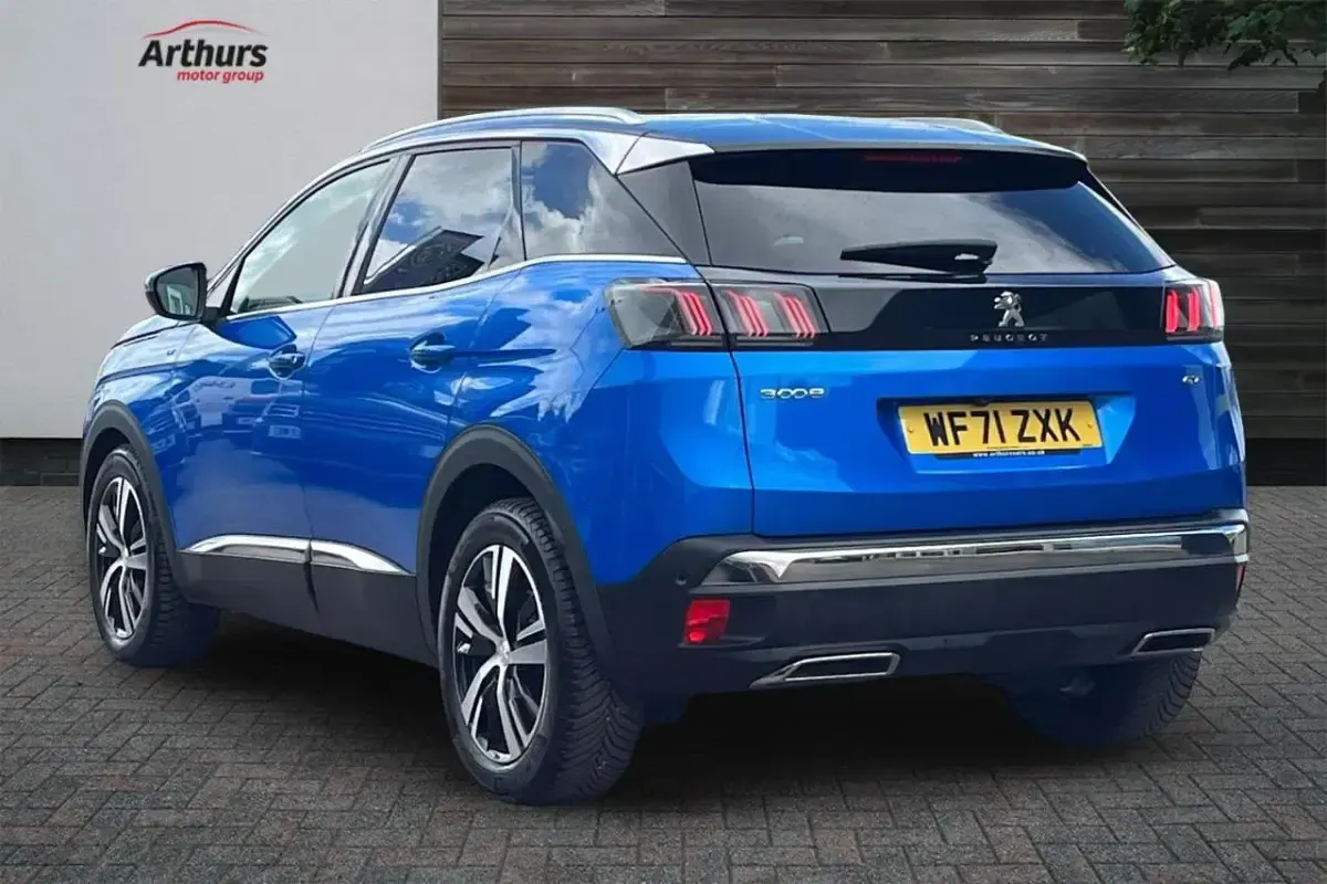 Used Peugeot 3008 GT 131 HP (96 kW) 2021 Blue SUV