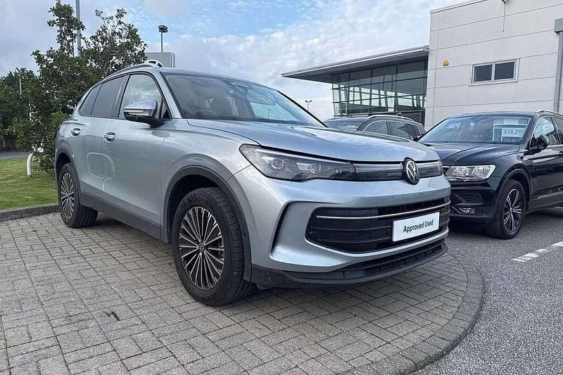 Silver Used 2025 VW Tiguan Match SUV | £30,995 (A bit pricey) - Image 1/4