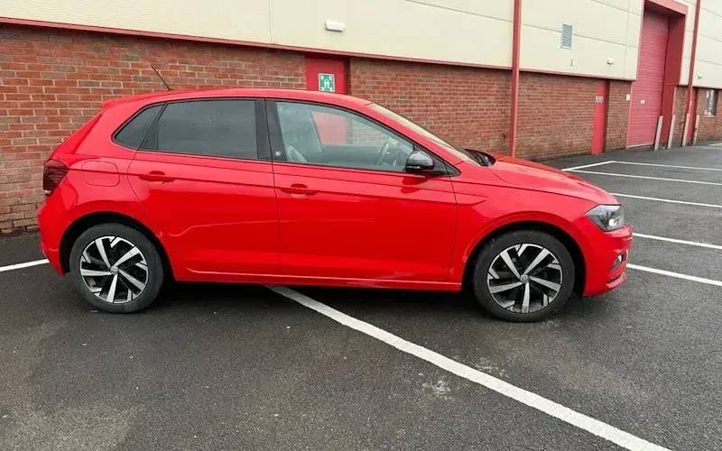 Usado VW Polo Beats 95 CV (69 kW) 2021 Utilitario