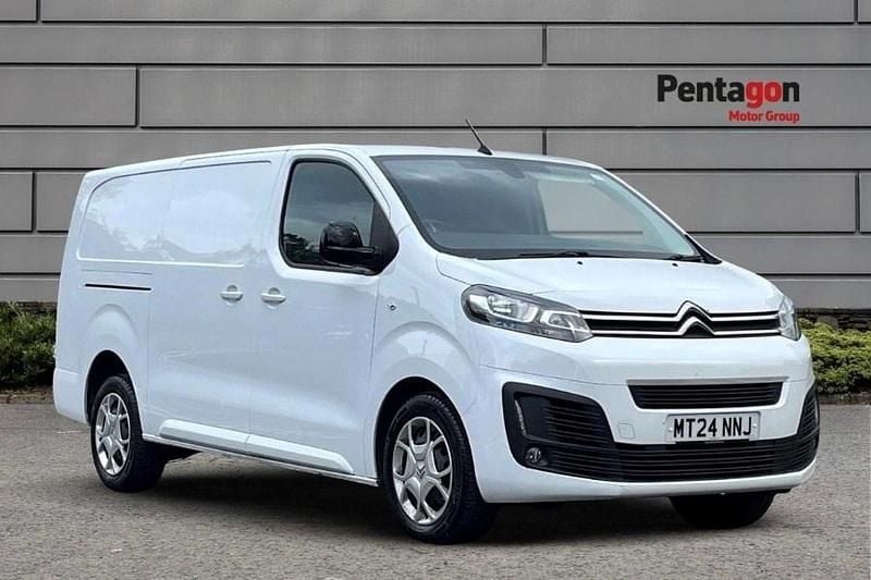 White Used 2024 Citroën Dispatch MPV | £18,495 (A bit pricey) - Image 1/4