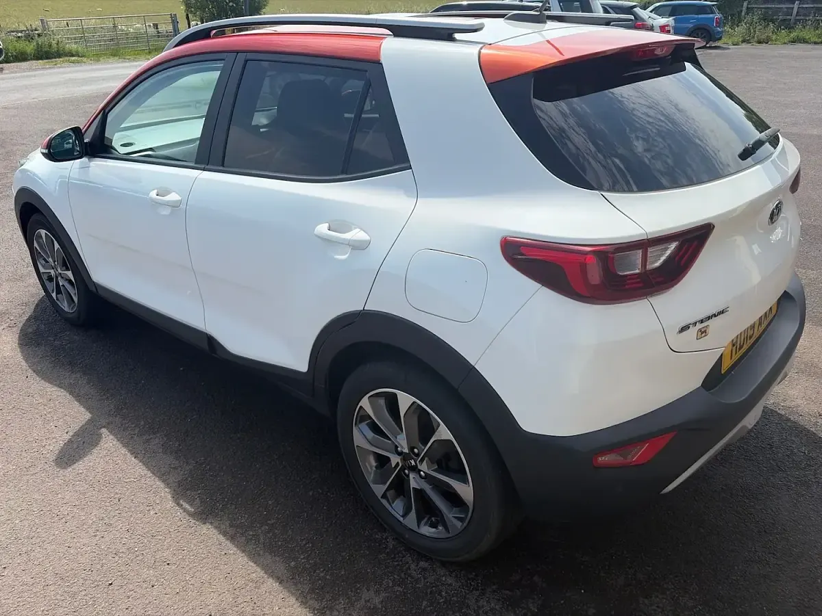 Used Kia Stonic 2019 White SUV