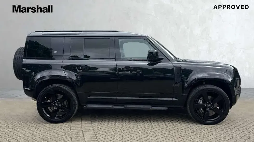 Used Land Rover Defender HSE Dynamic 2023 SUV