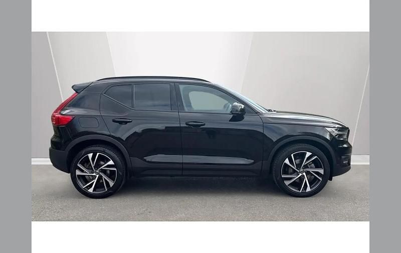 Used Volvo XC40 R-Design Pro 197 HP (144 kW) 2022 Black SUV