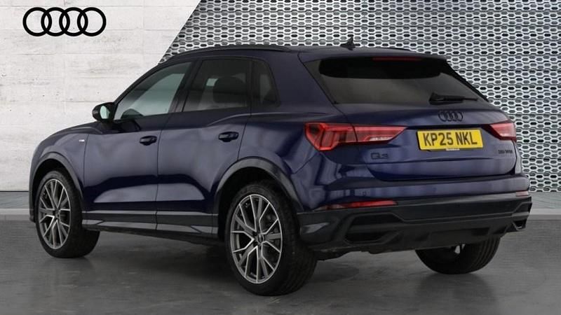 Used Audi Q3 Black Edition 147 HP (108 kW) 2025 Blue SUV