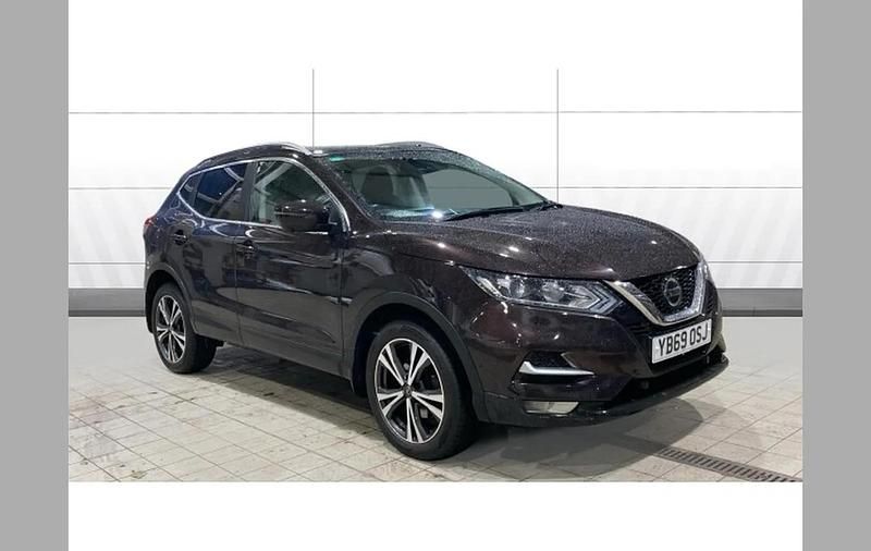 Used Nissan Qashqai N-Connecta 140 HP (102 kW) 2019 Black SUV