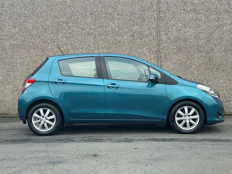 Used Toyota Yaris 2013 Turquoise Hatchback
