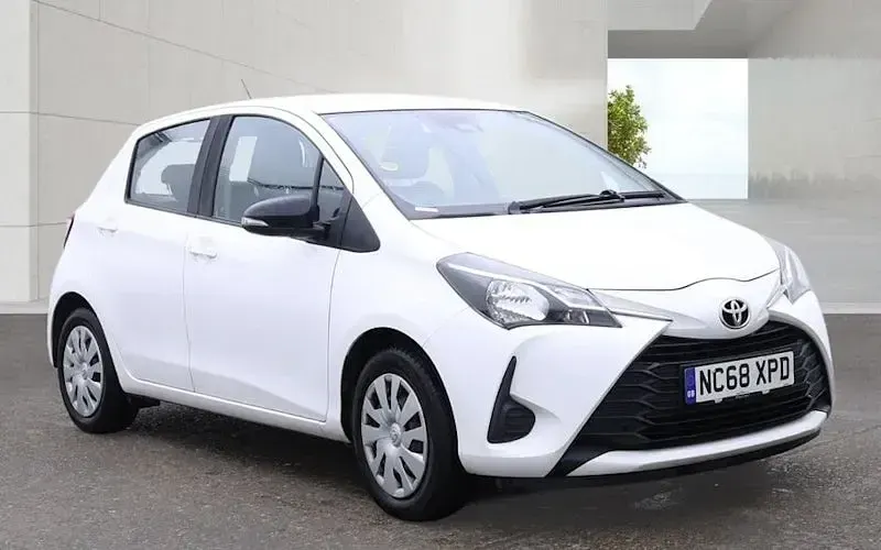 Used Toyota Yaris Active 72 HP (52 kW) 2019 Hatchback