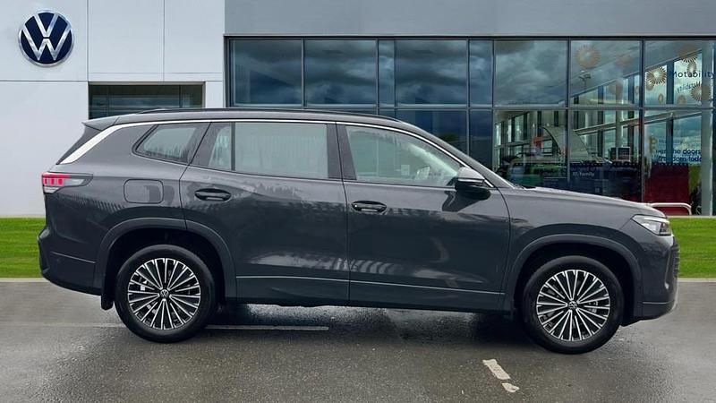 Used VW Tayron Life 150 HP (110 kW) 2025 Urano grey SUV