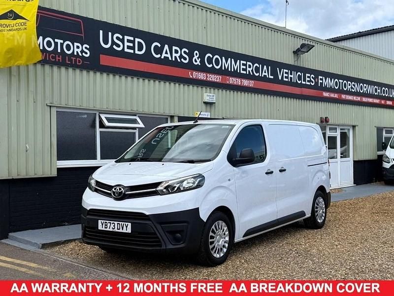 White Used 2023 Toyota Proace Van | £15,900 (Fair price) - Image 1/2