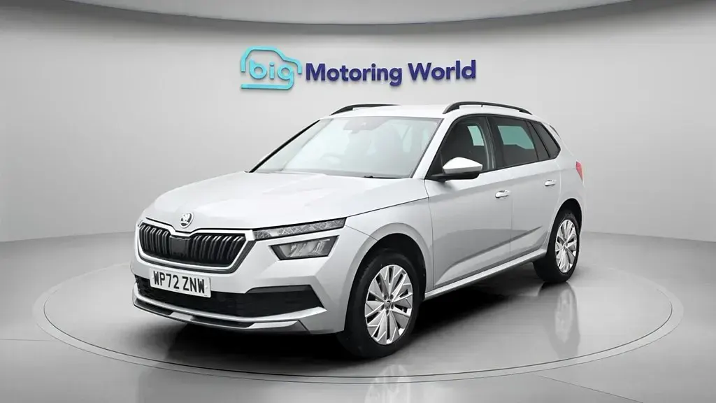 Used Skoda Kamiq SE Drive 95 HP (69 kW) 2023 Silver SUV