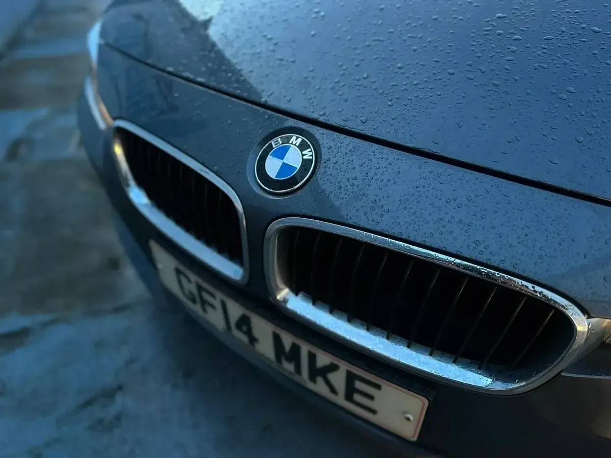 Used BMW 318 2014 Grey Estate