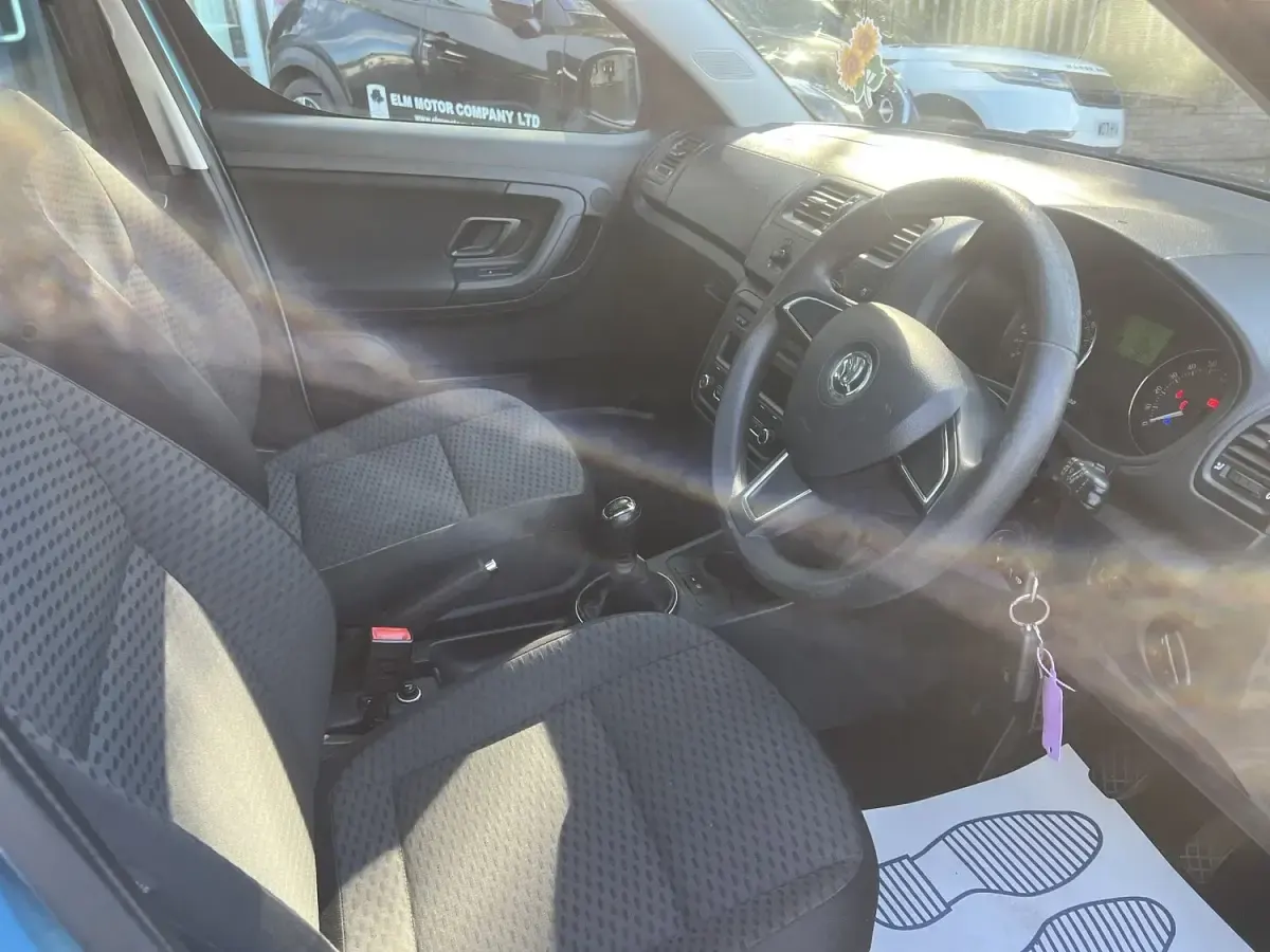 Used Skoda Roomster SE 105 HP (77 kW) 2014 Blue MPV