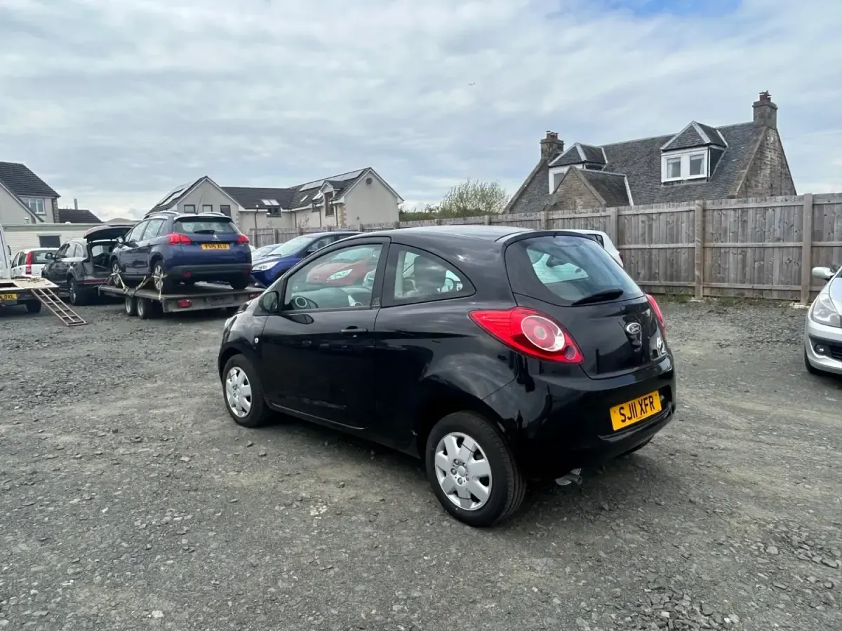Usado Ford Ka 69 HP (50 kW) 2011 Preto Citadino