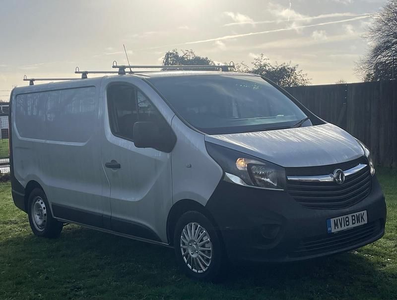Silver Used 2018 Vauxhall Vivaro Van | £6,250 (Super price) - Image 1/4