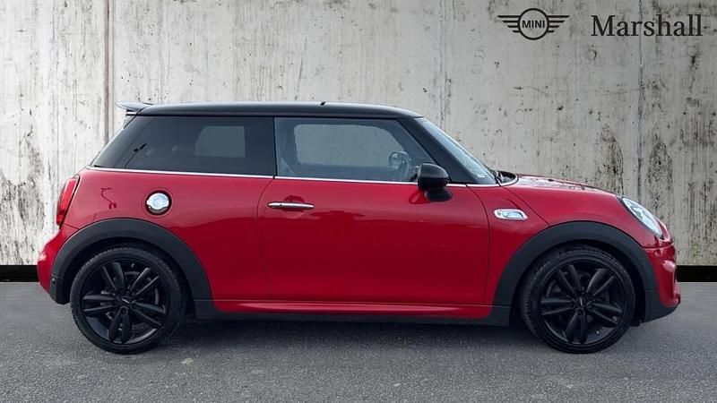 Used Mini Cooper SD Hatch 170 HP (125 kW) 2017 Red Hatchback