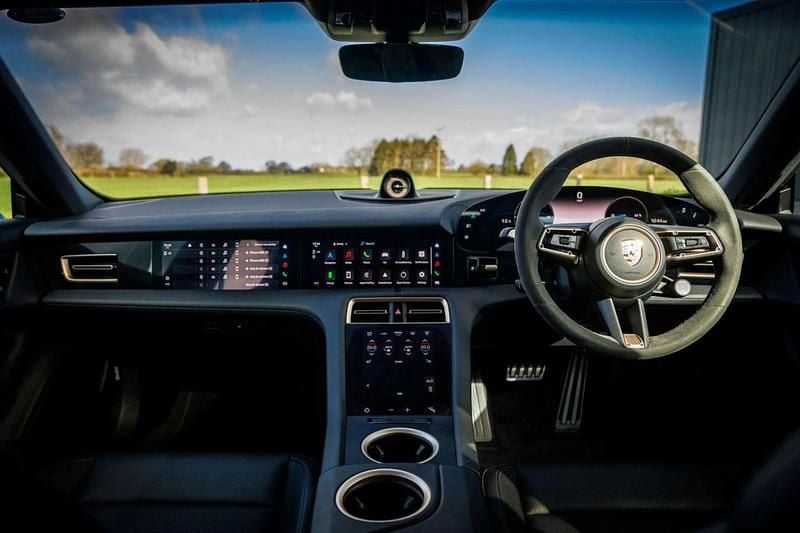 Used Porsche Taycan Performance Package 11 kW (15 HP) 2023 Grey Estate