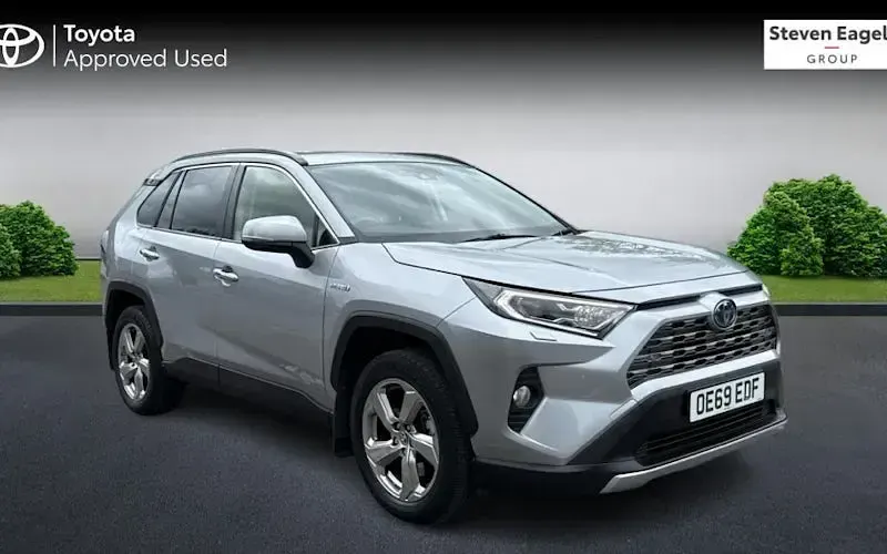 Used Toyota RAV4 218 HP (160 kW) 2025 SUV