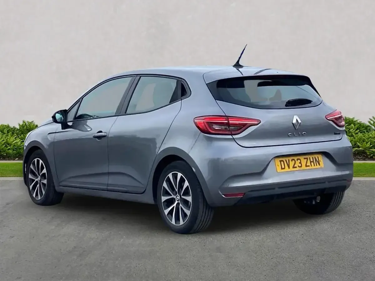 Used Renault Clio Evolution 145 HP (106 kW) 2023 Grey Hatchback