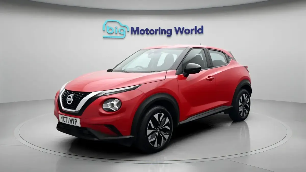 Used Nissan Juke Acenta 114 HP (83 kW) 2021 Red SUV
