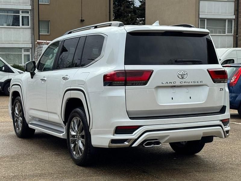 Used Toyota Land Cruiser 2024 White SUV