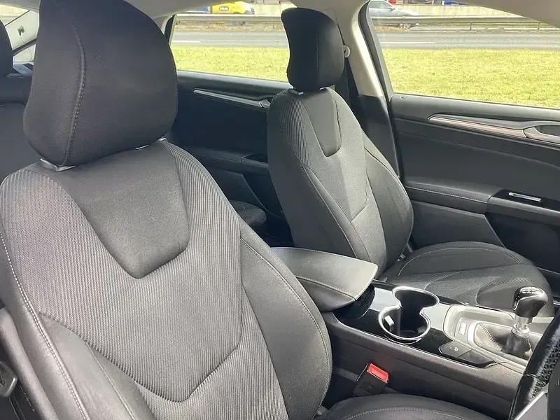 Used Ford Mondeo Titanium 180 HP (132 kW) 2015 Black Hatchback