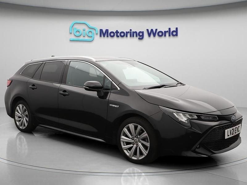 Black Used 2021 Toyota Corolla Design Estate | £16,500 (Fair price) - Image 1/4